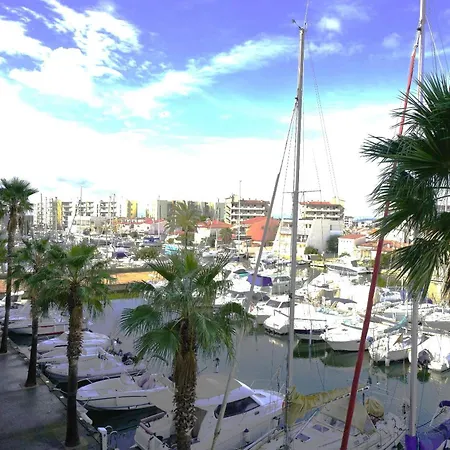 Con Plaza De Parking Y Piscina Comunitaria Apartment Roses